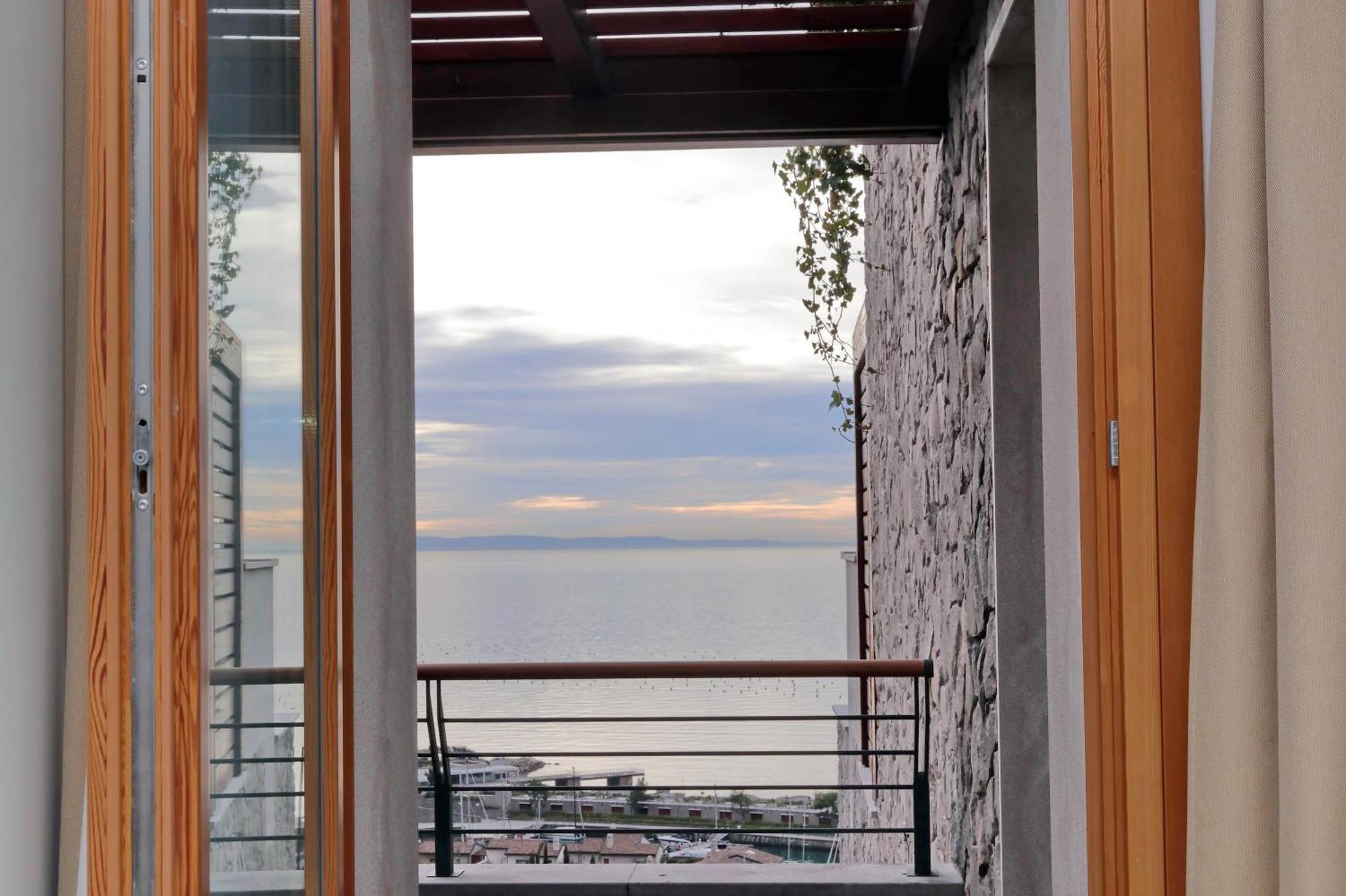 Portopiccolo Apartments Сістьяна Екстер'єр фото